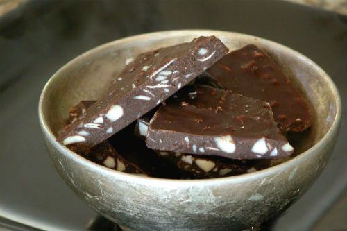 Chocolate Coconut Macadamia Nut Bark with coconut oil Recipe Photo