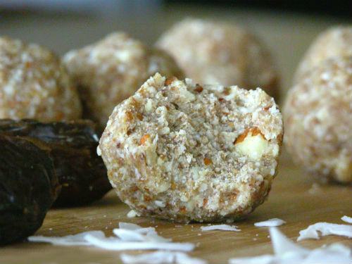 No Bake Coconut Cookie Bites with coconut and coconut oil Recipe photo 