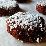 Chocolate and Vanilla Macaroons Recipe Photo